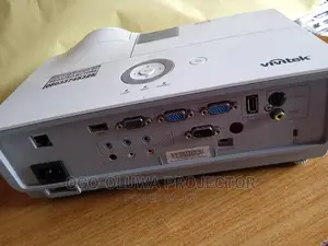 Very Bright Short Throw Projector