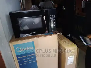 Hisense H20MOBS11 700W 20L Microwave Oven/Black Door