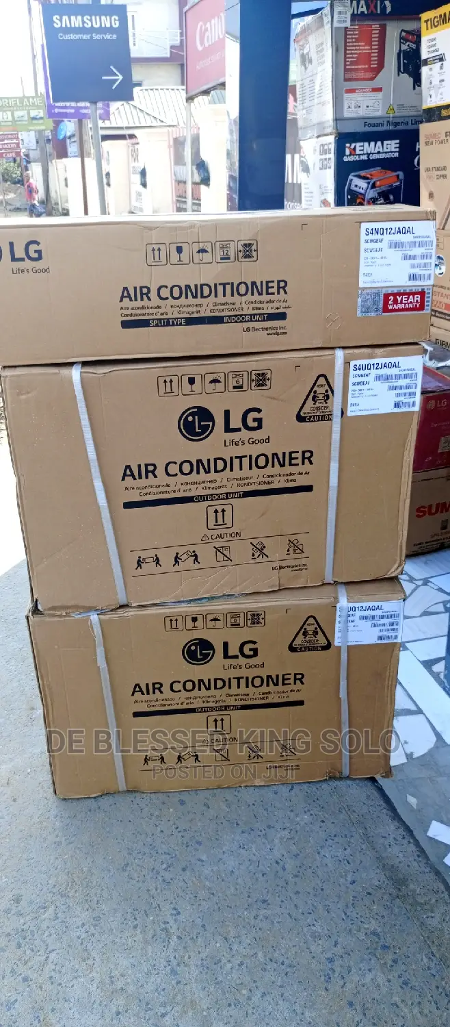 LG Air Conditioner Inverter 1.5hp in PortHarcourt Home Appliances