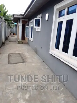 Photo - Furnished 1bdrm Apartment in Selewu Estate, Igbogbo for rent