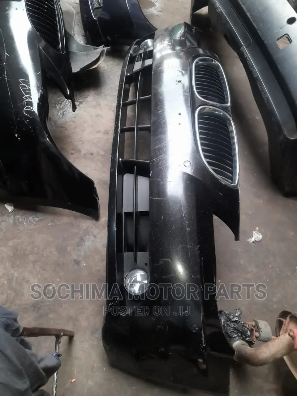 Bumper E60 2006