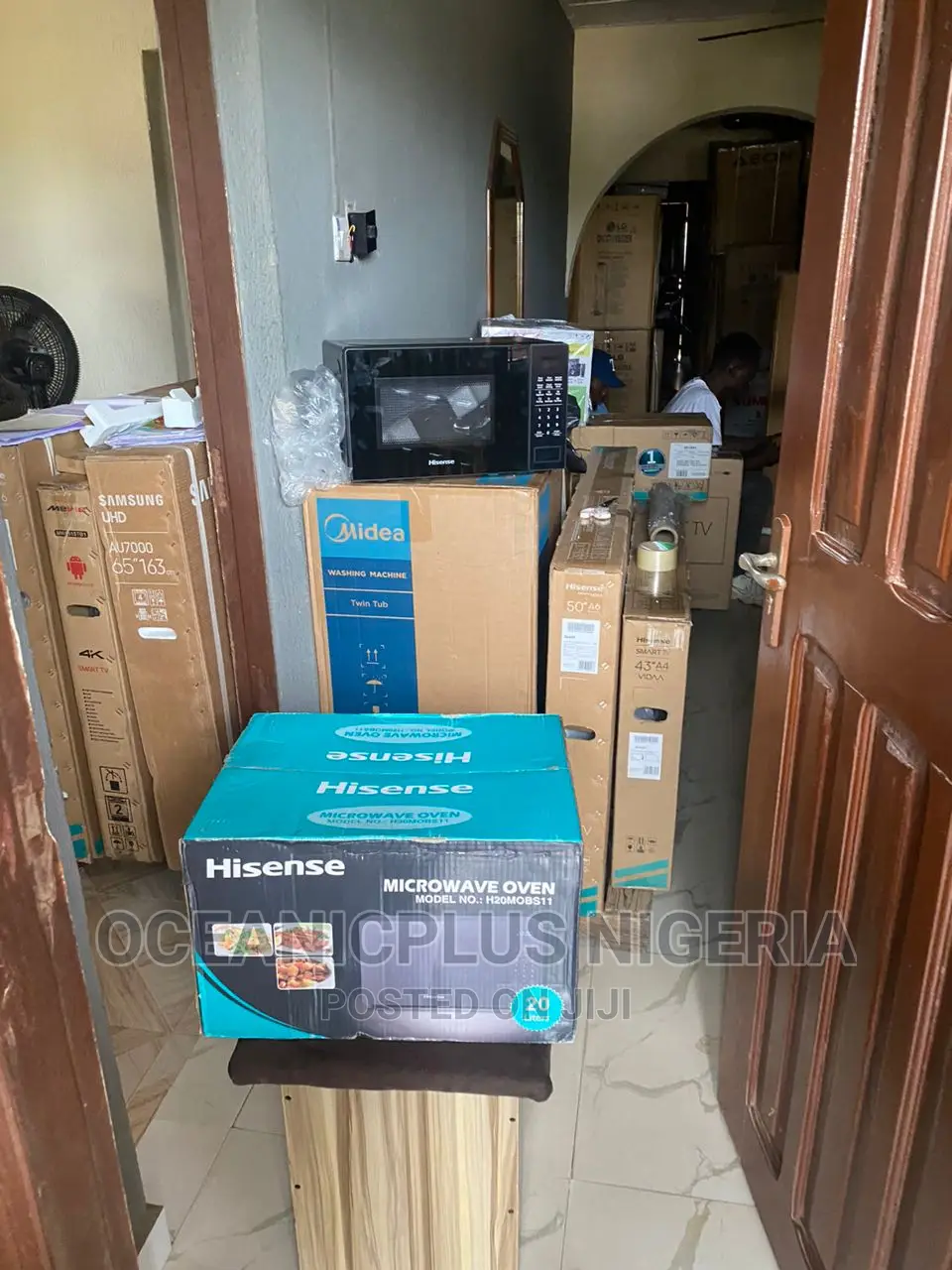Reliable Hisense Microwave 20 Litres – H20MOBS11