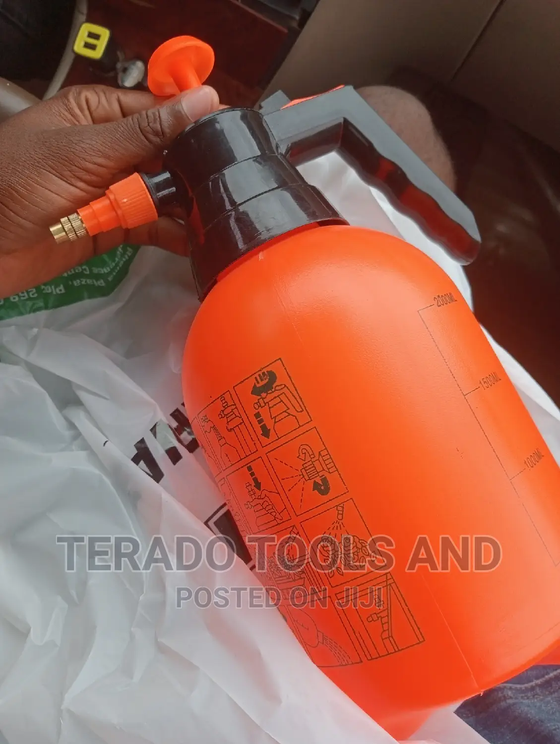 Hand Pressure Sprayer