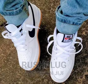 Nike Airforce 1 07 Low “Gum Sole” Sneakers