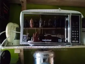 Glass Face Morphy Richard Microwave and Grill Machine