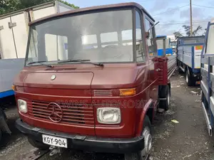 Mercedes-Benz 608 4 Cylinder