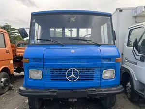 Mercedes-Benz 608 2005 Blue