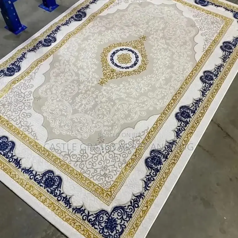 Turkish Quality Center Rug Available in 4by6, 5by7