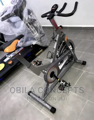 NEXTFIT Spinning Bike