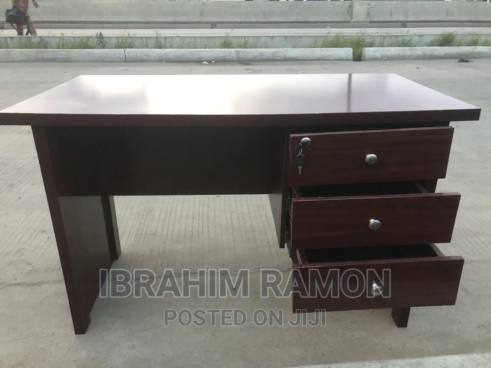 4ft Office Table