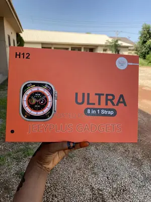 Smartwatch 8 With 7 Extra Straps
