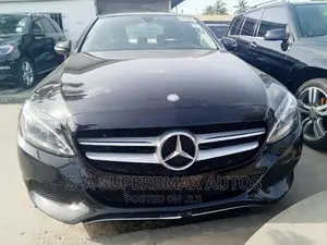 Mercedes-Benz C300 2015 Black