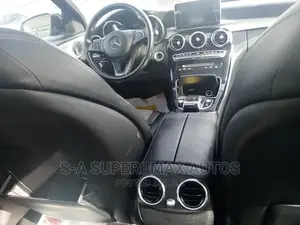 Mercedes-Benz C300 2015 Black