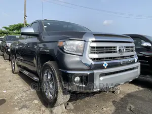 Toyota Tundra 2017 Gray