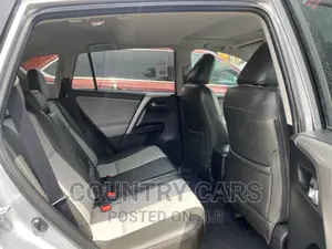 Toyota RAV4 2017 Silver