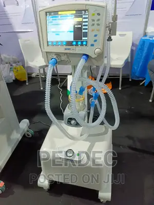 Eshero SH300 ICU Ventilator