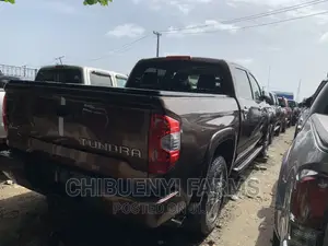 Toyota Tundra 2016 Brown