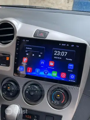Toyota Matrix Android System With Reverse Camera