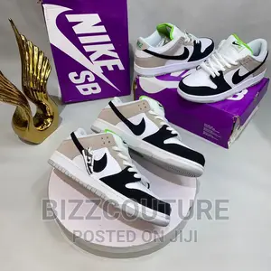 Original NIKE SB DUNK Low Pro Sneakers Available in Store