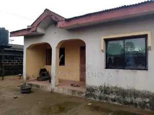 3bdrm Apartment in Unity Estate Phase 3, Ado-Odo/Ota for sale