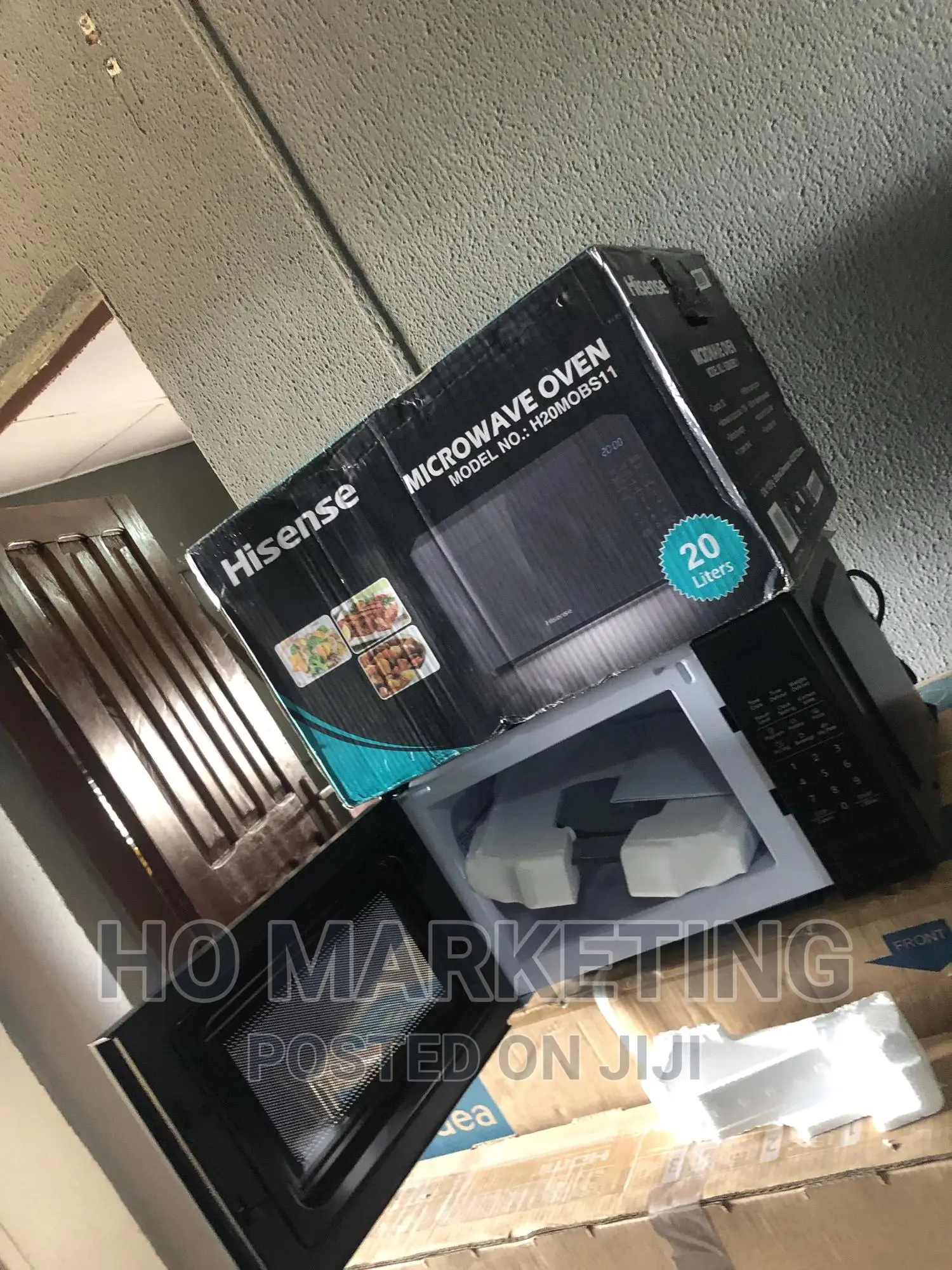 Hisense 20l Microwave Oven Black -700w