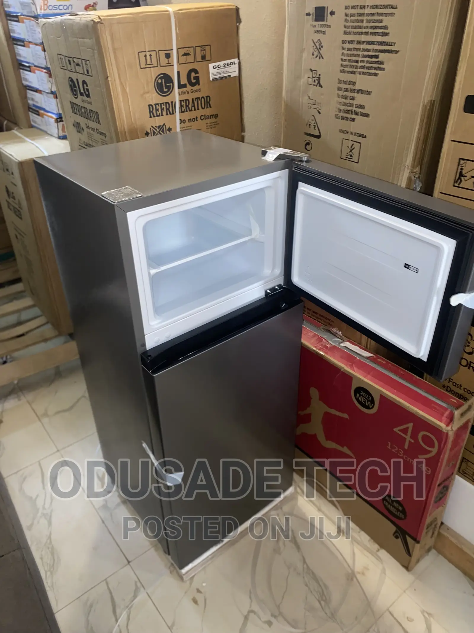 Ref 172dr Top Freezer Refrigerator 124L