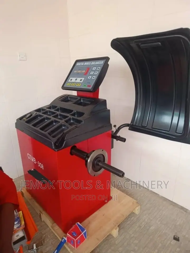 Digital Wheel Balancing Machine