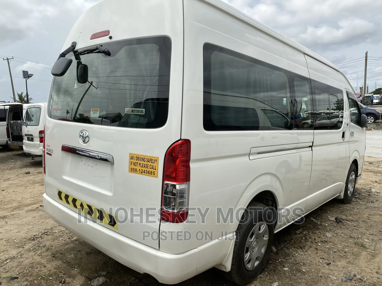 Toyota HiAce 2018 White