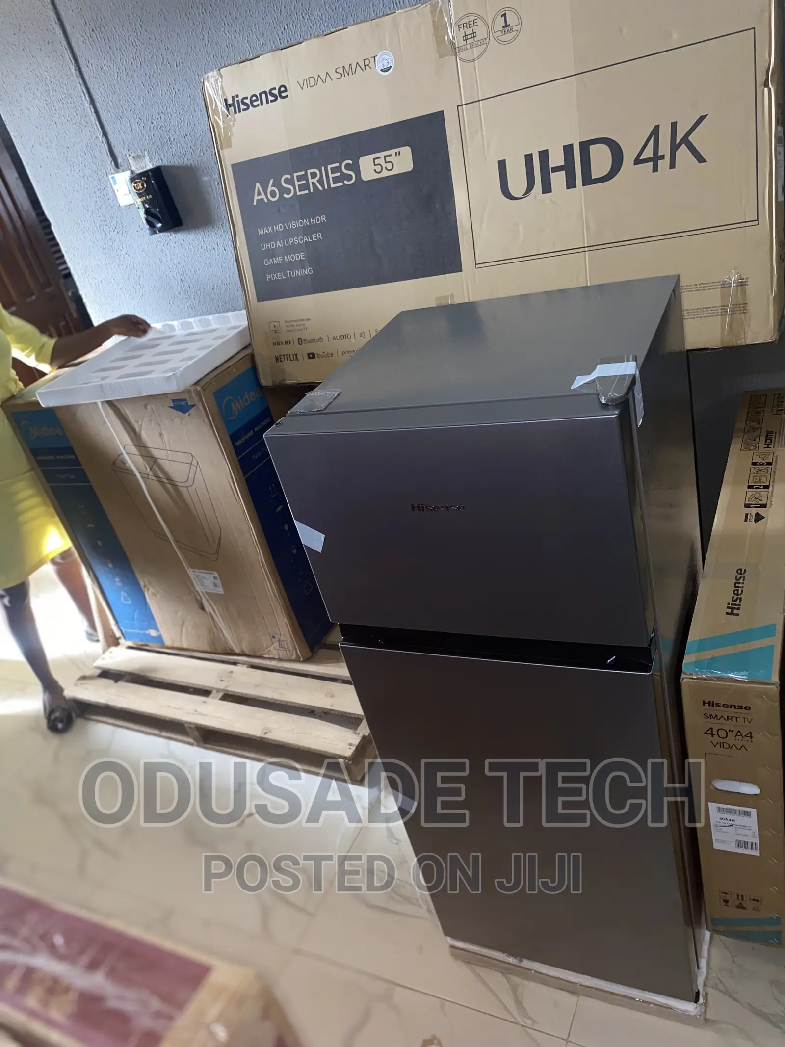 Ref 172dr Top Freezer Refrigerator 124L