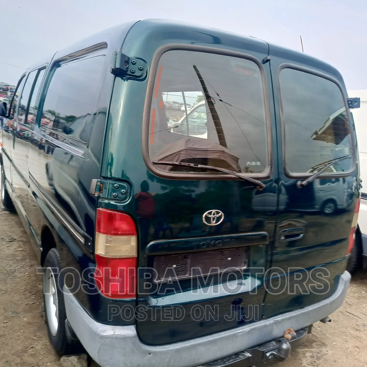 Toyota HiAce 2005 Blue