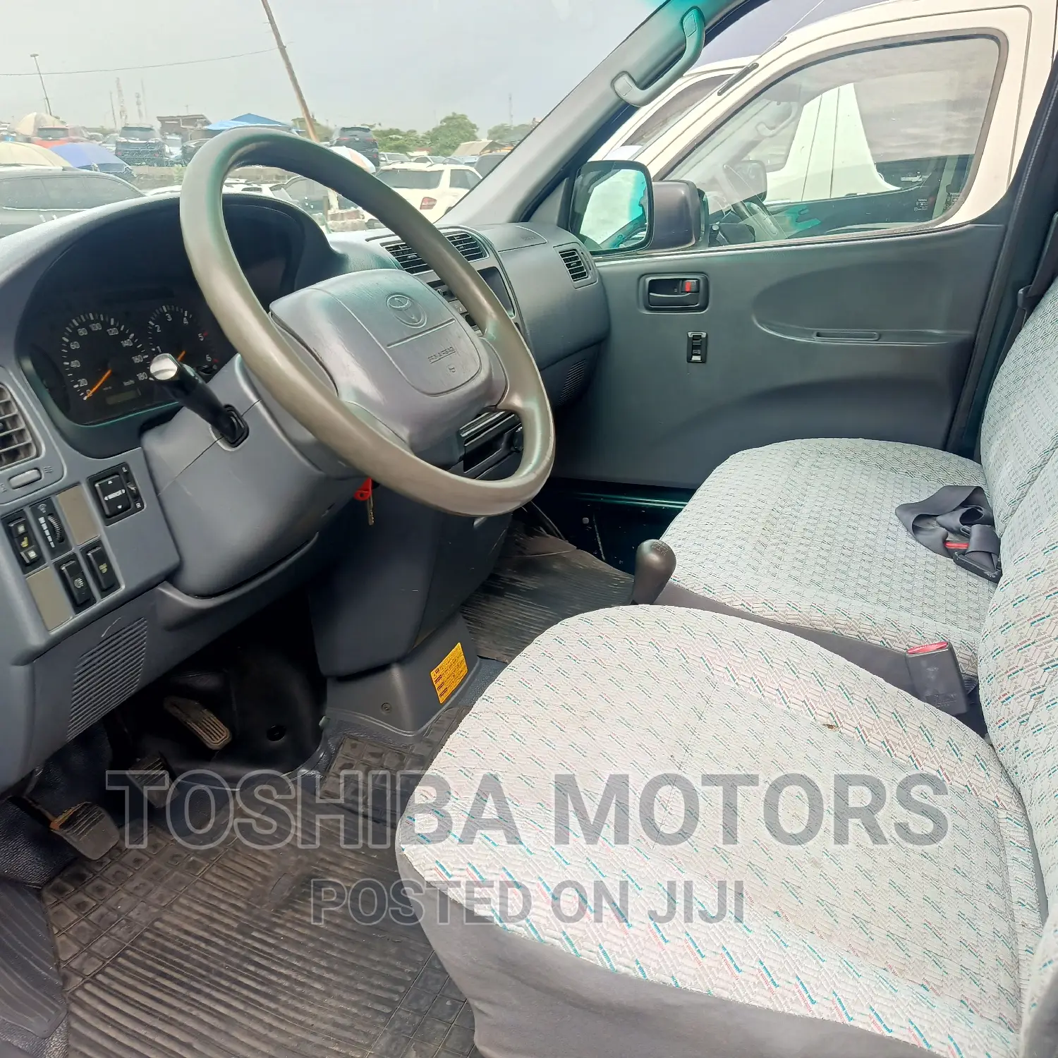 Toyota HiAce 2005 Blue