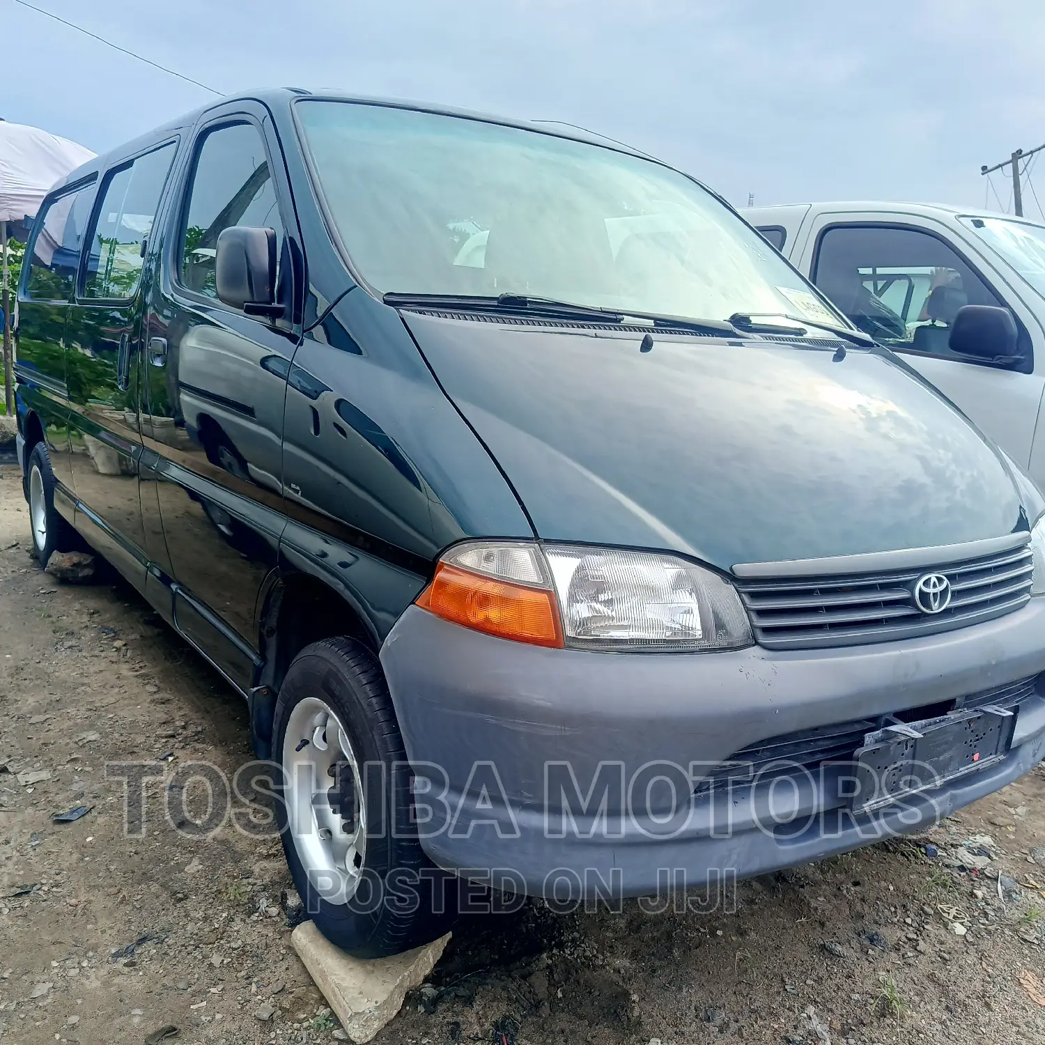 Toyota HiAce 2005 Blue