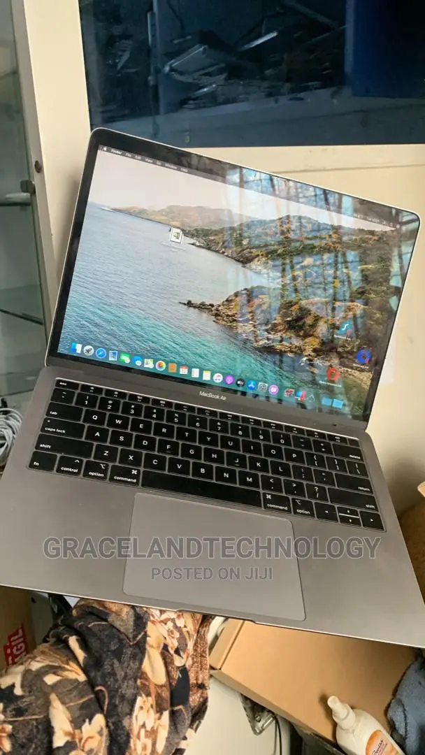 Laptop Apple MacBook Air 2020 8GB Intel Core i5 SSD 256GB
