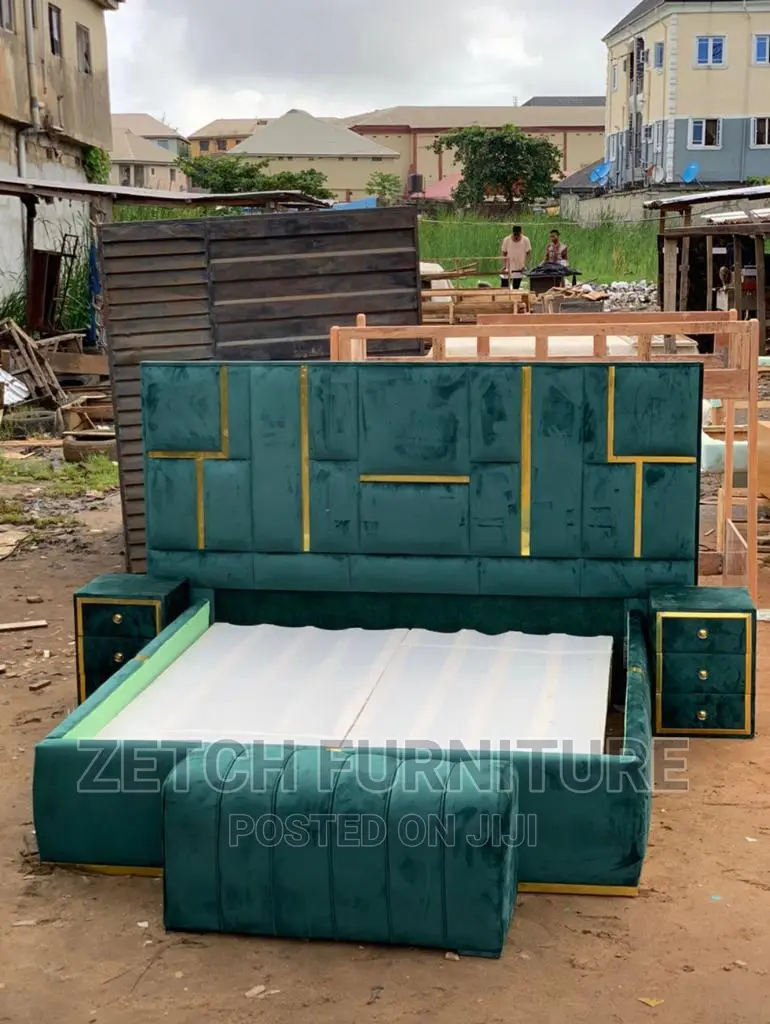 Standard 6x6 Padded Bedframe