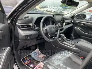 Toyota Highlander Limited 2022 Black