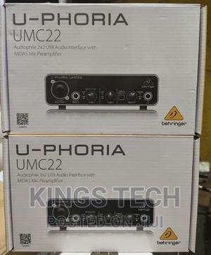 Behringer UMC22 Studio Soundcard