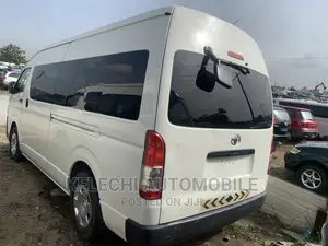 Toyota HiAce 2020 White