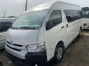 Toyota HiAce 2020 White