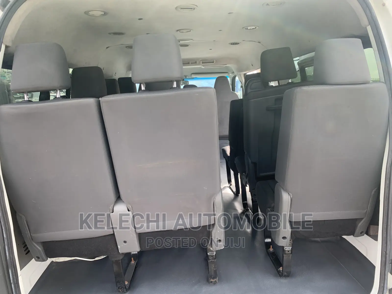 Toyota HiAce 2012 White