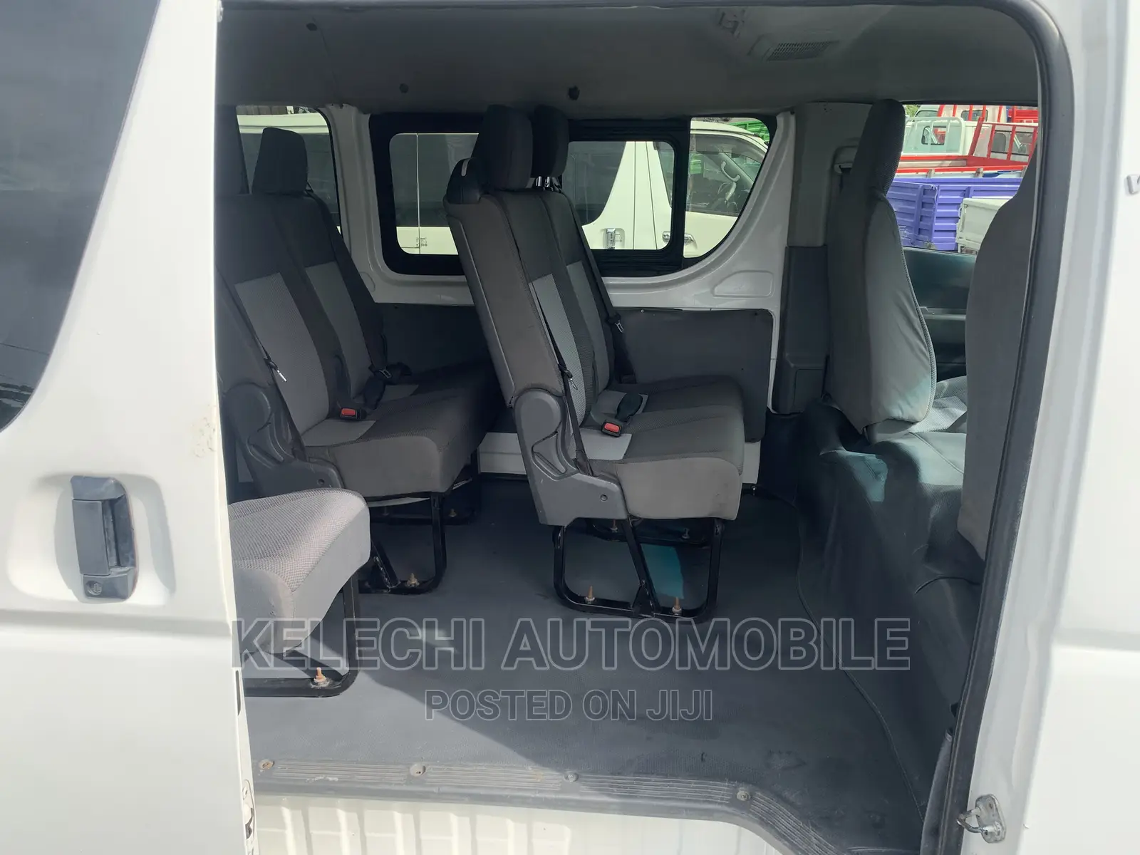 Toyota HiAce 2012 White