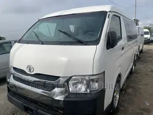 Toyota HiAce 2012 White