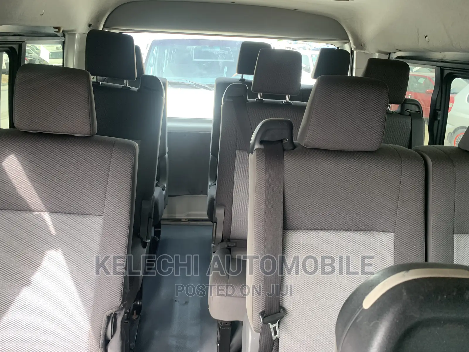 Toyota HiAce 2012 White