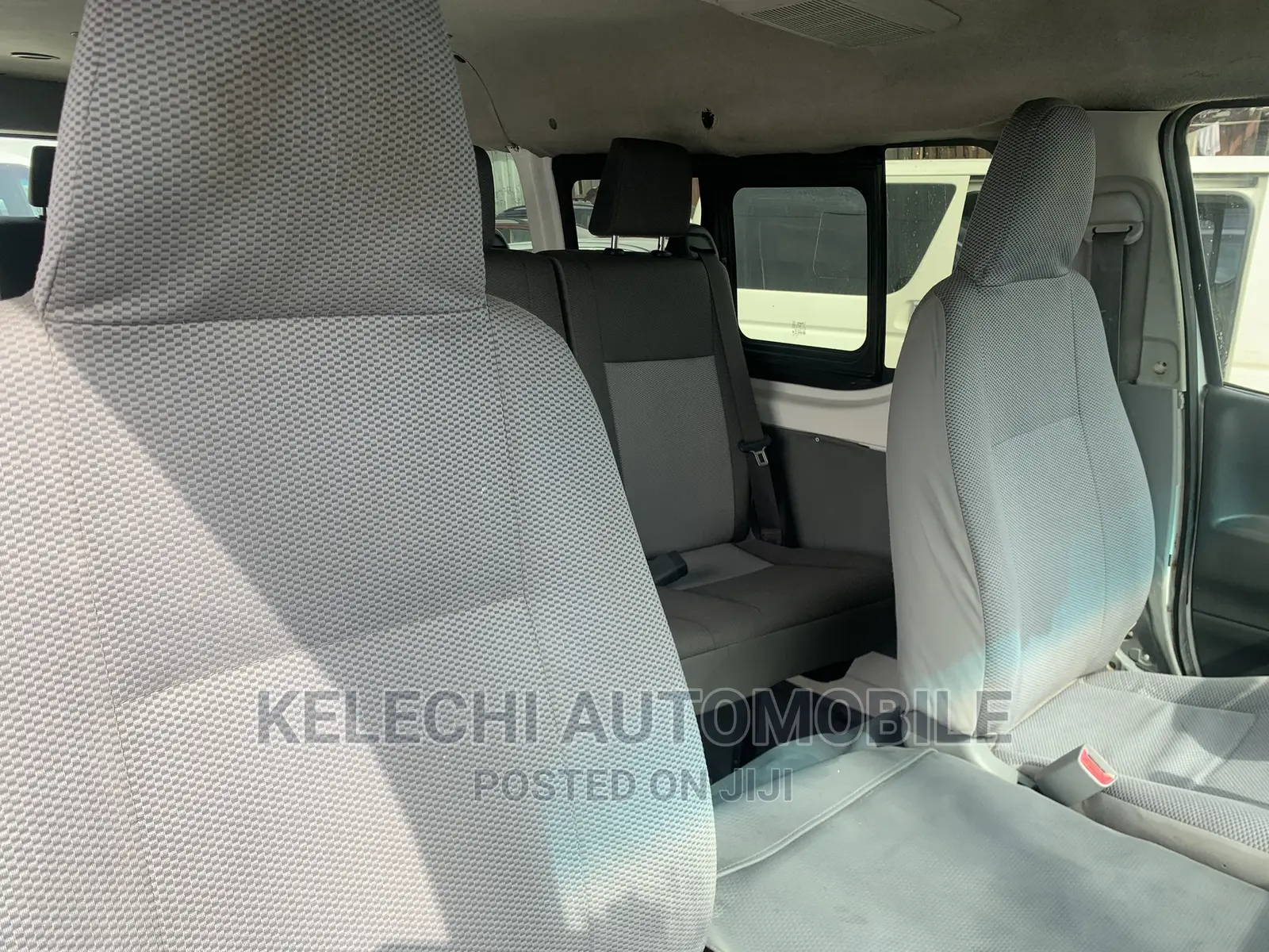 Toyota HiAce 2012 White
