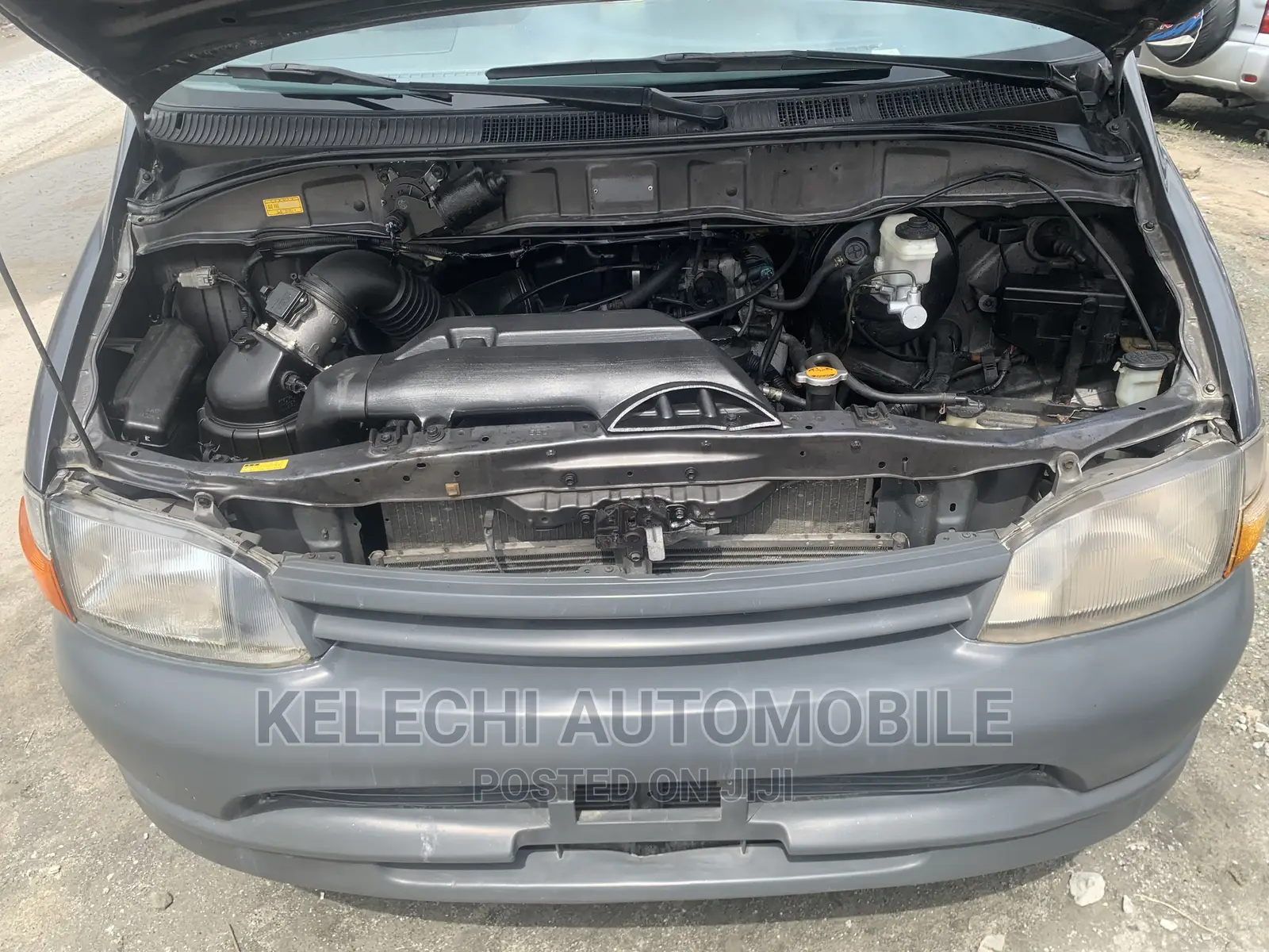 Toyota HiAce 2006 Grey