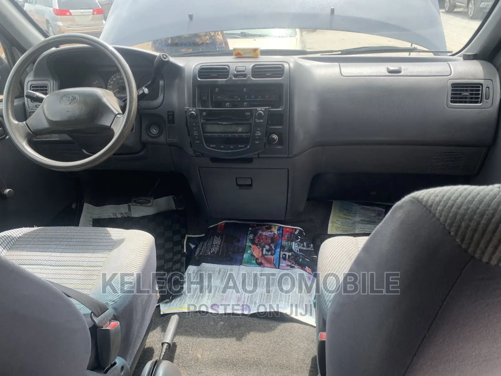 Toyota HiAce 2006 Grey
