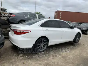 Toyota Camry 2015 White