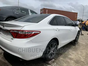 Toyota Camry XSE 4dr Sedan (3.5L 6cyl 6A) 2015 White
