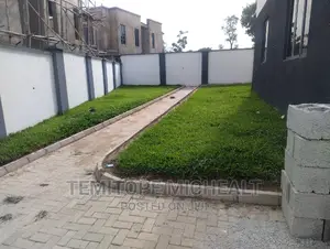 4bdrm Townhouse/Terrace in Wuye Proper for Sale