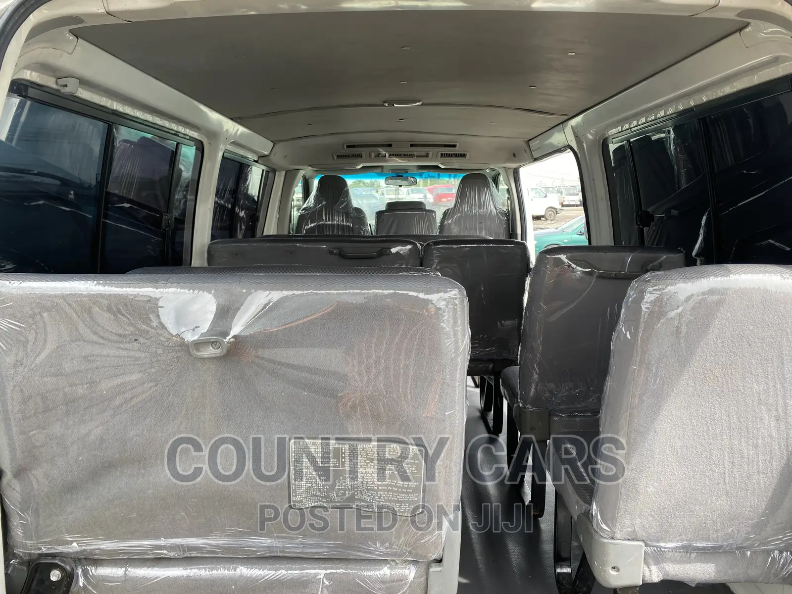 Toyota HiAce 2011 White