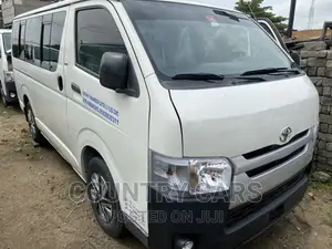 Toyota HiAce 2009 White